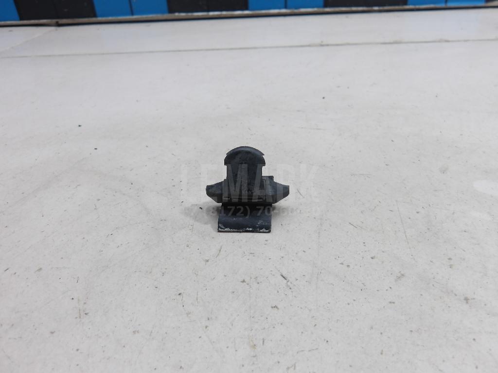 Крепеж 638484M500 Nissan