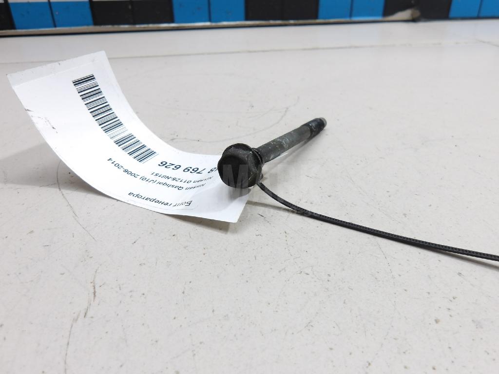 Болт генератора 01125N8151 Nissan