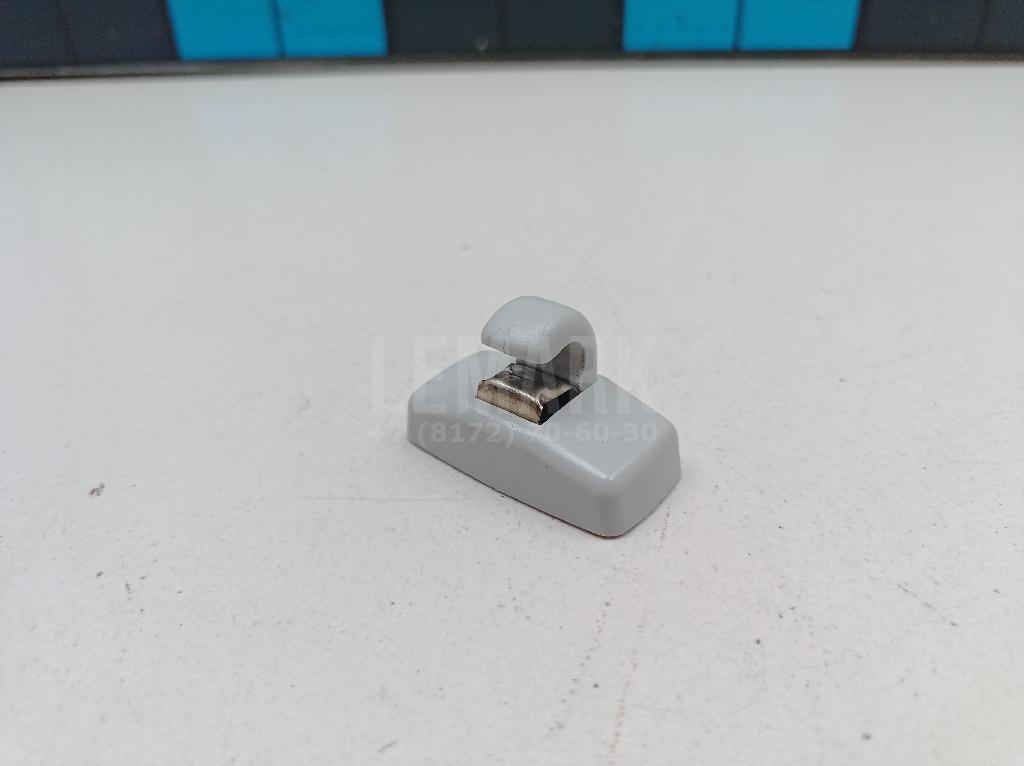 Крючок солнцезащитного козырька 1Z0857561AY20 VAG