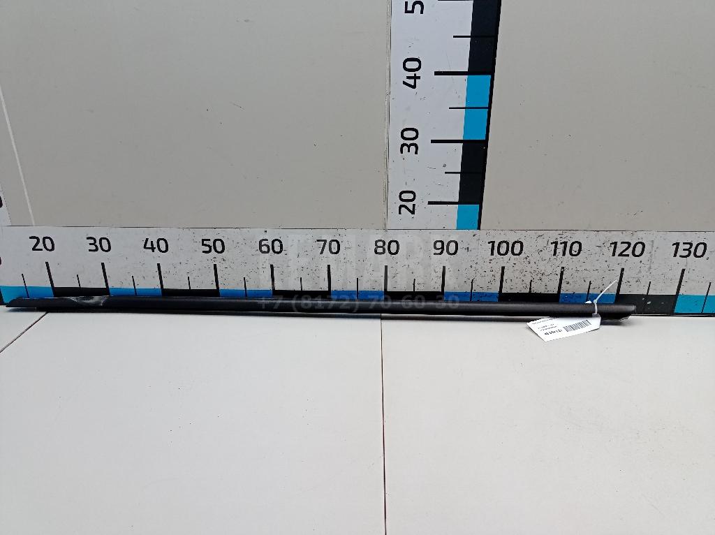 Накладка стекла переднего левого 5C68374775AP VAG