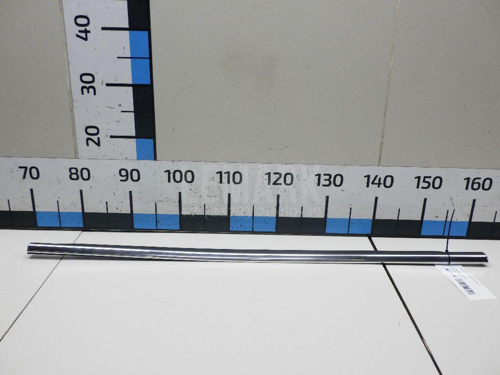 Накладка стекла заднего правого 3B48394767Z7 VAG