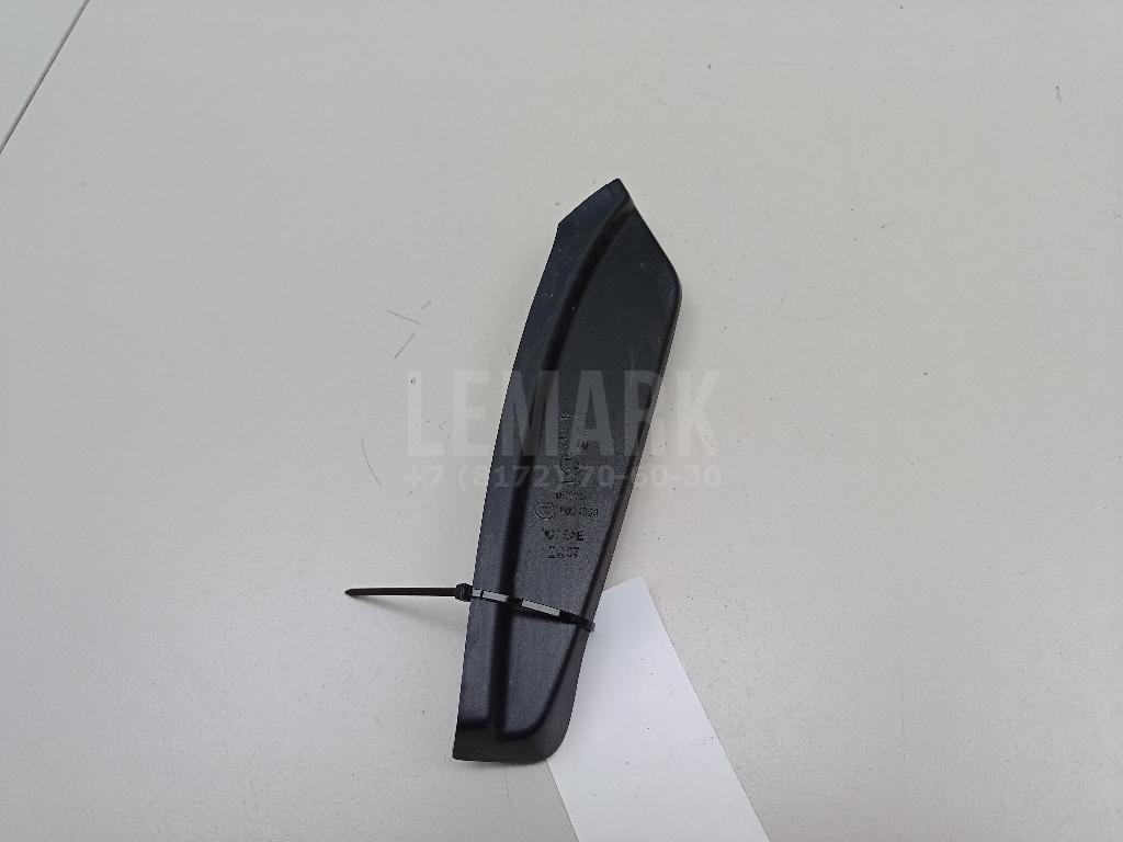 Щиток фонаря 7P69453129B9 VAG