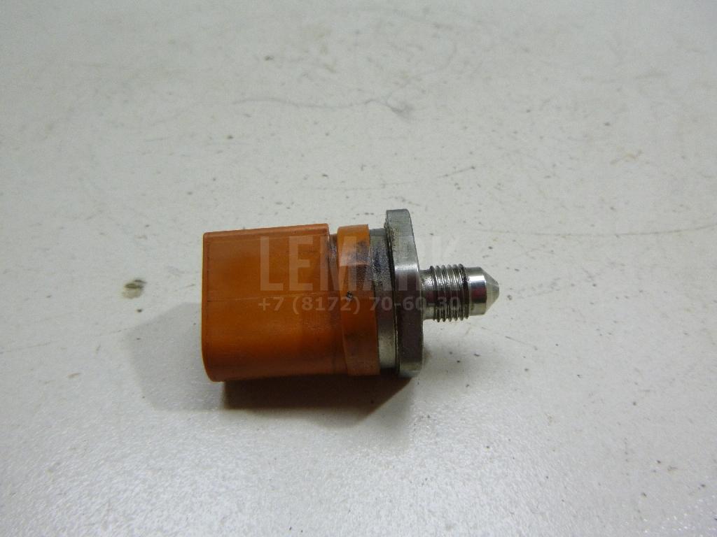 Датчик давления топлива 06J906051B VAG