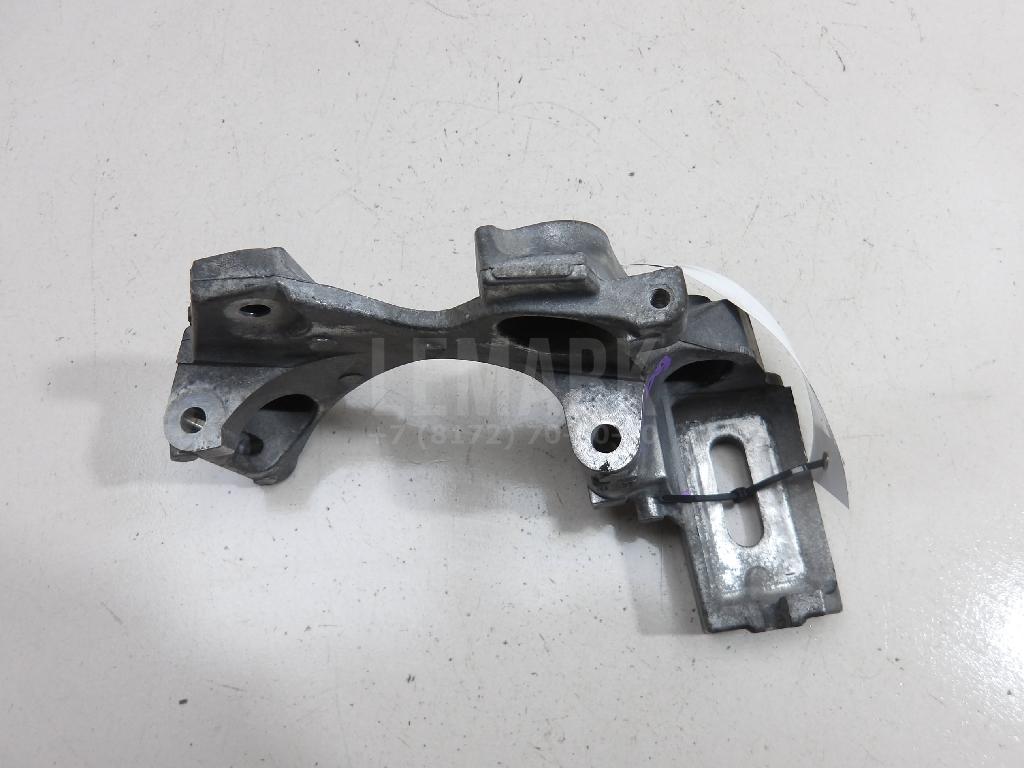 Кронштейн генератора 11710EE90B Nissan