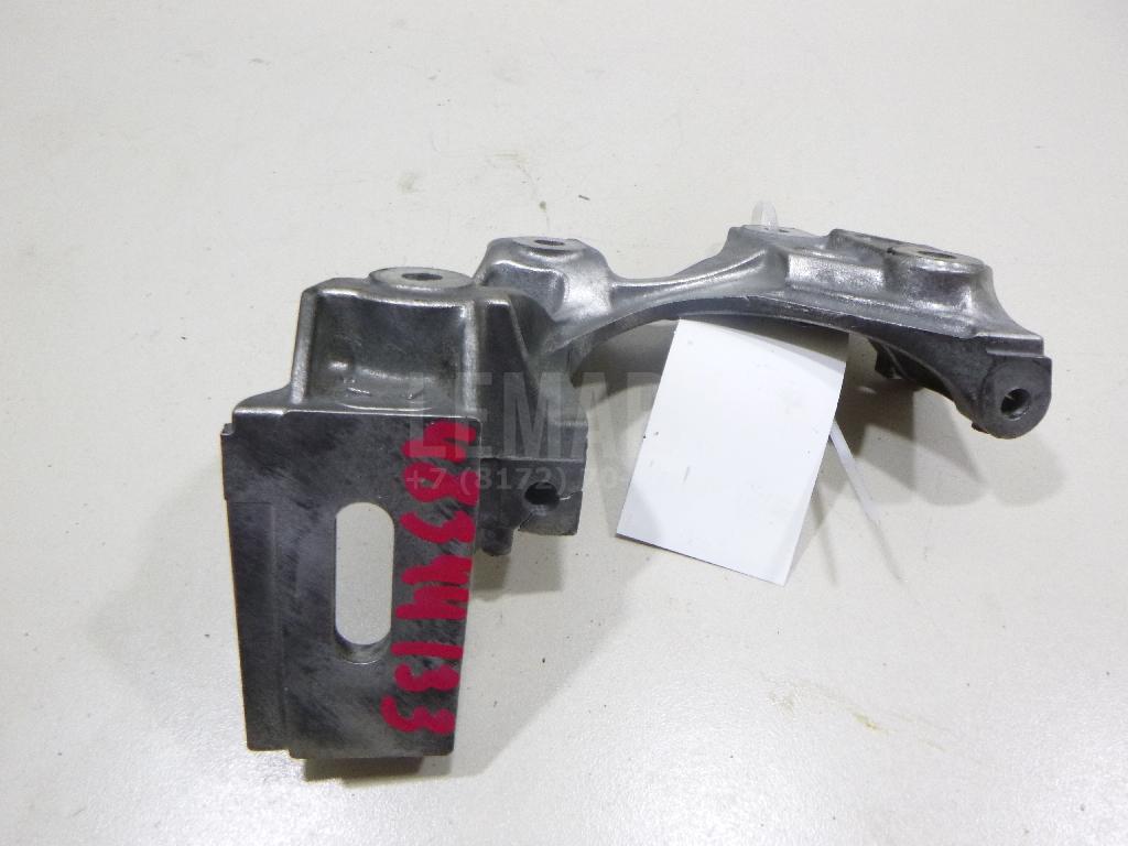 Кронштейн генератора 11710EE90B Nissan