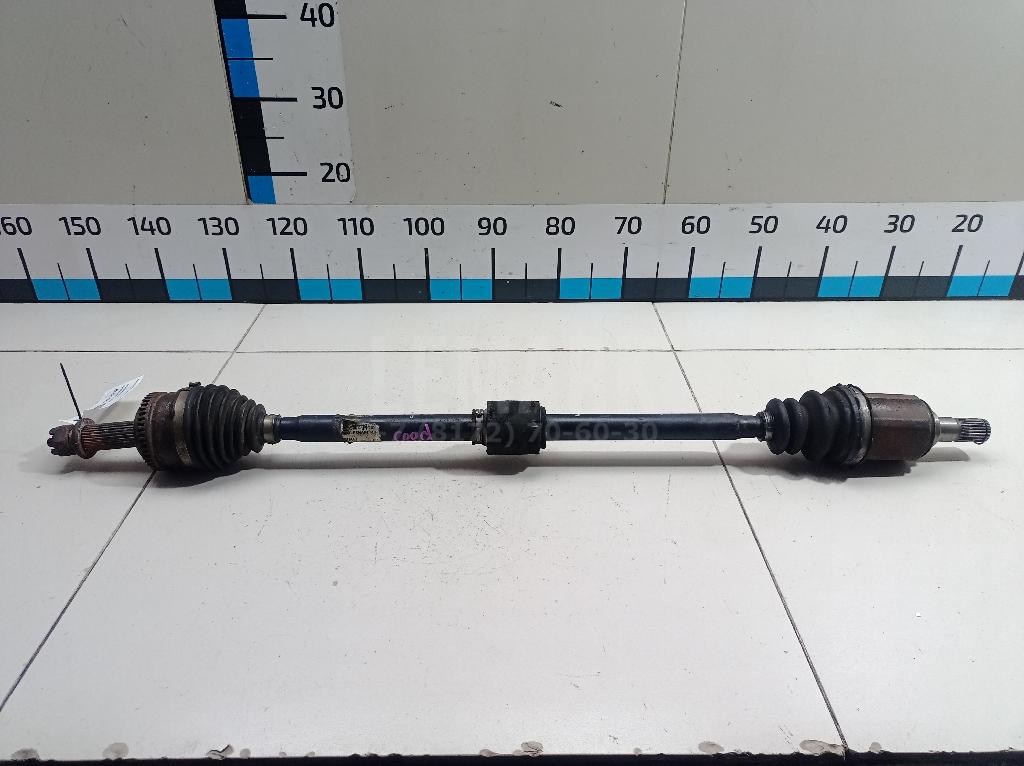 Полуось передняя правая 495001H010 Hyundai-Kia