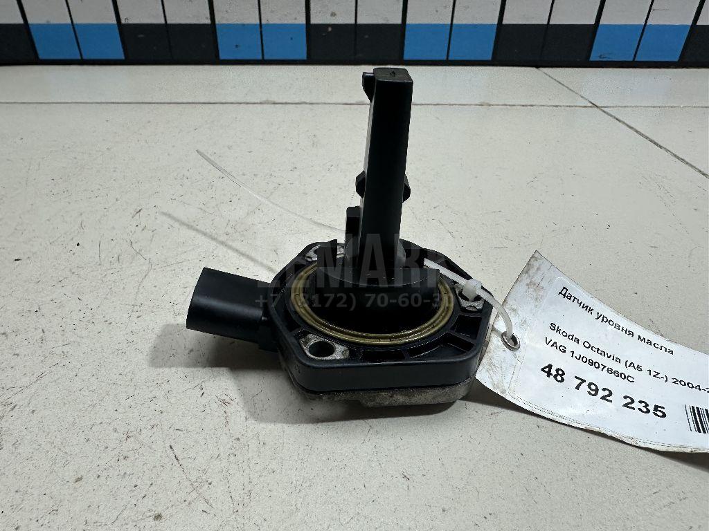 Датчик уровня масла 1J0907660C VAG