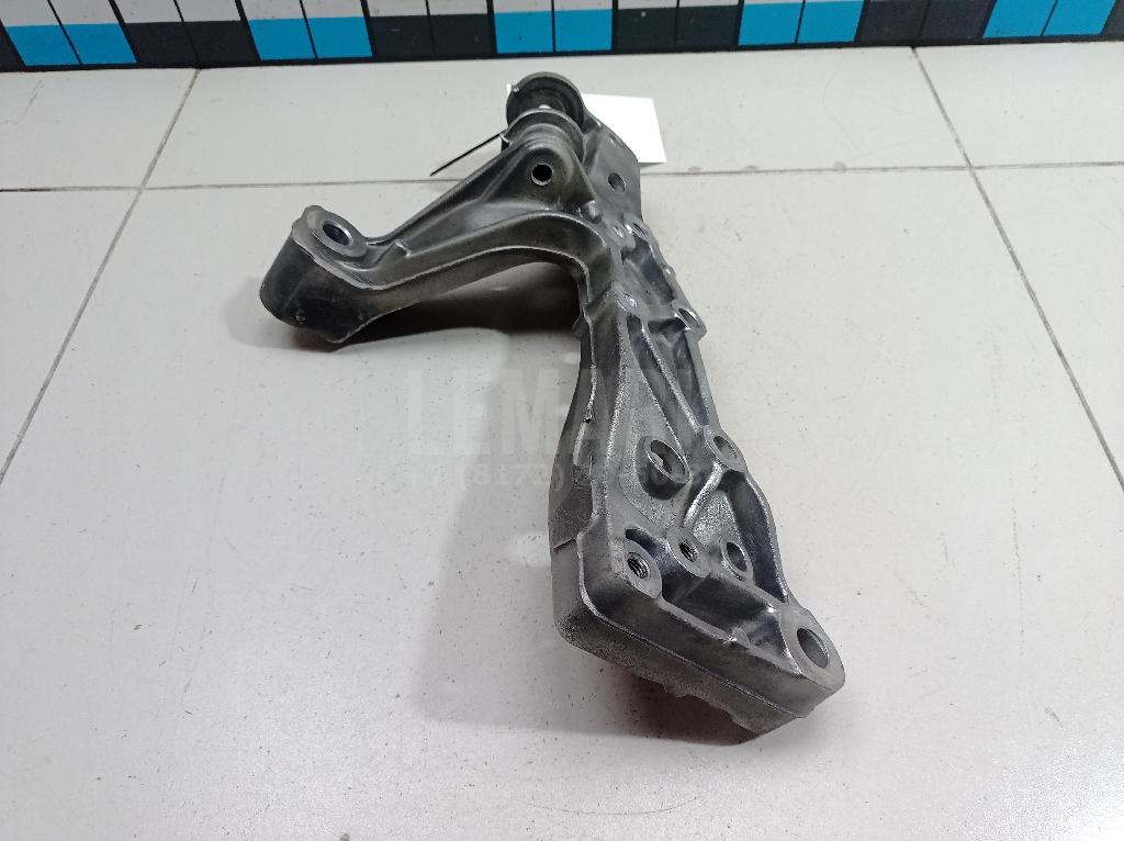 Кронштейн переднего рычага 1K0199296F VAG