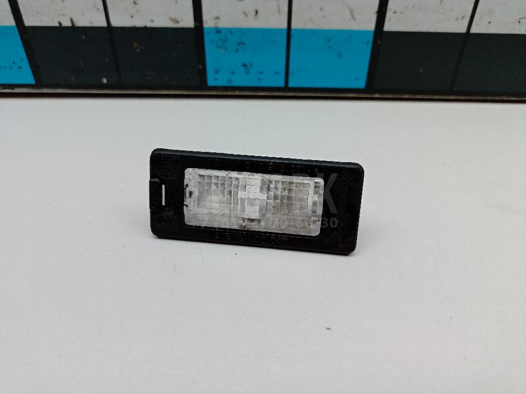 Фонарь подсветки номера 5N0943021B VAG