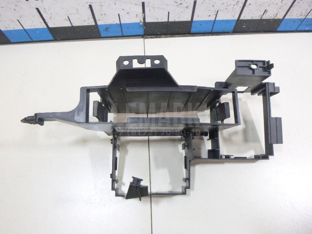 Корпус блока предохранителей 7L0937535 VAG