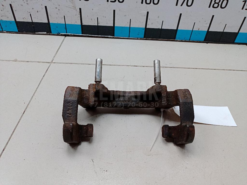 Скоба суппорта переднего LR000567 Land Rover