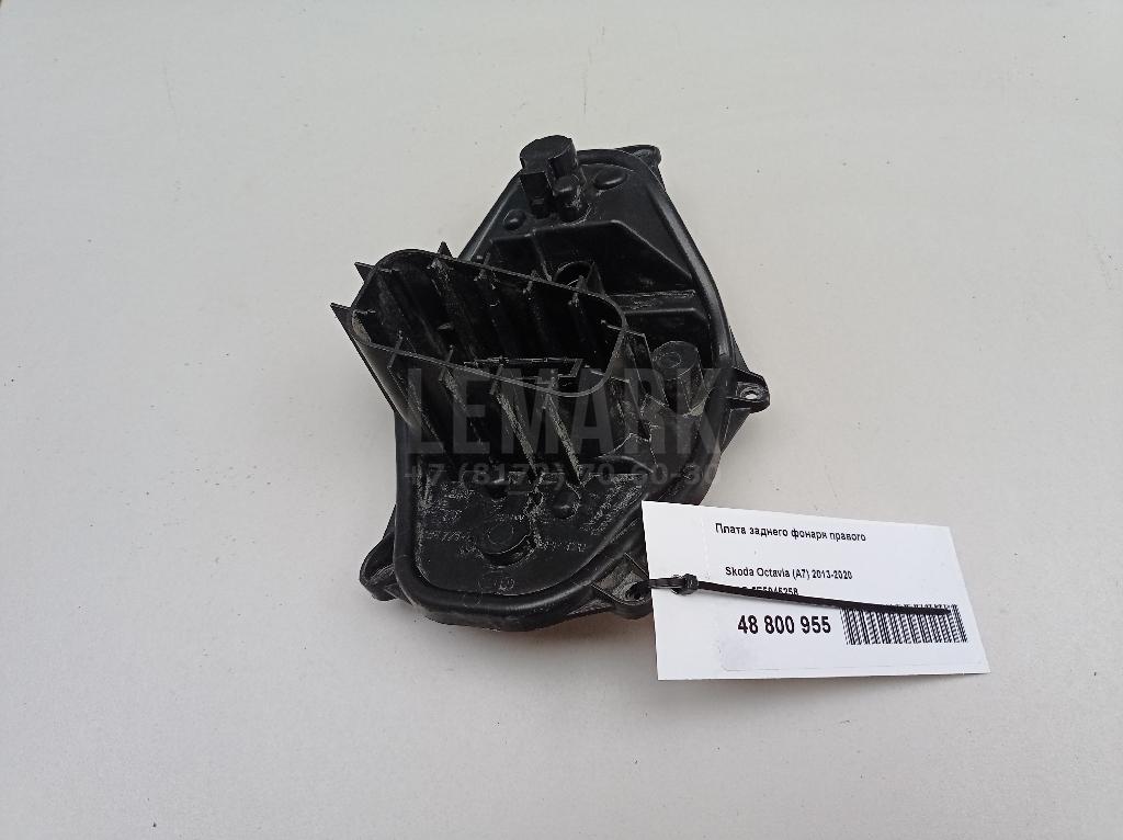 Плата заднего фонаря правого 5E5945258 VAG