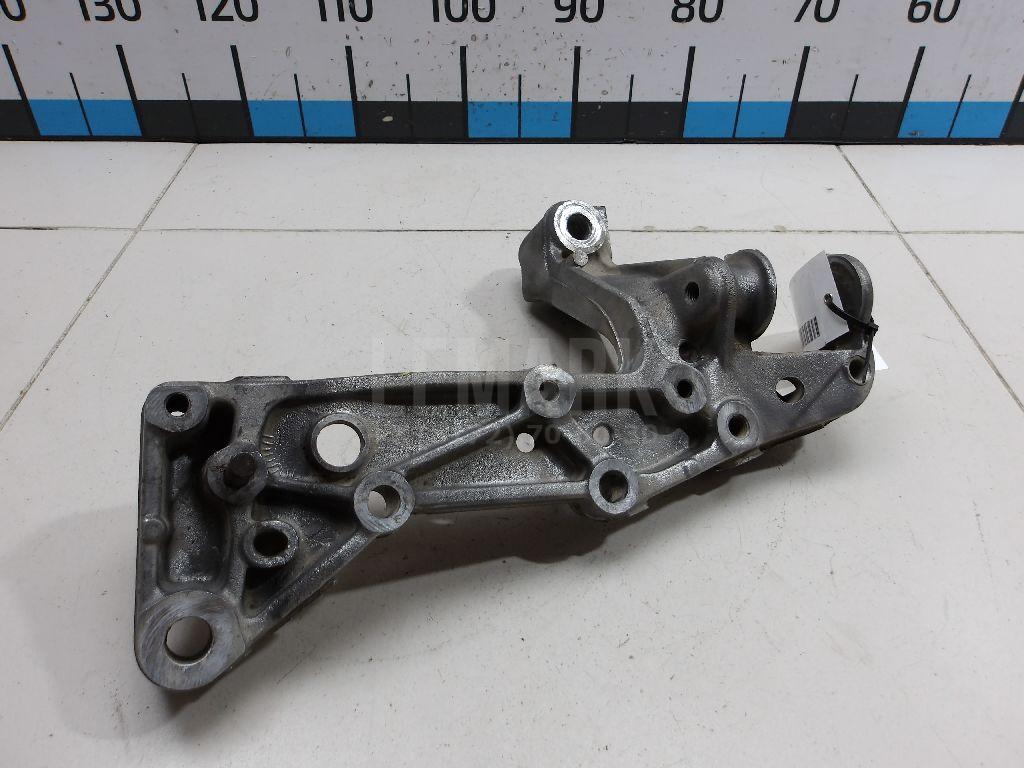 Кронштейн переднего рычага 1K0199296F VAG