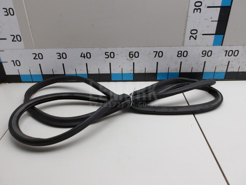 Уплотнитель багажника 5L6827705C VAG