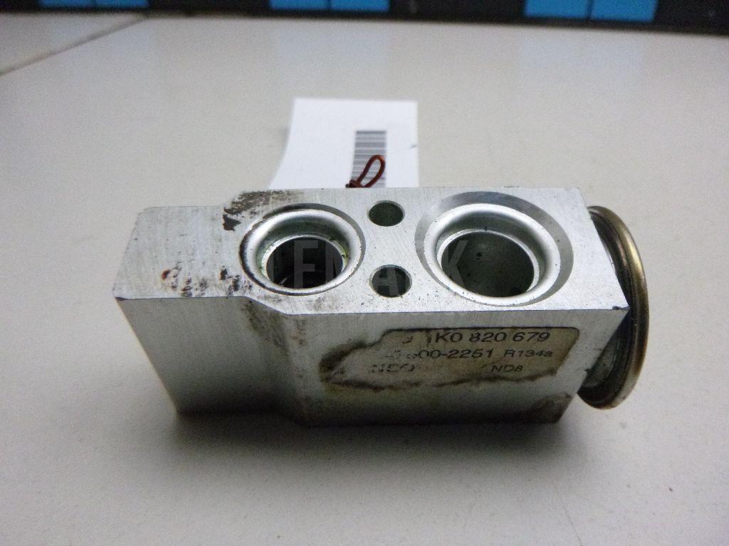 Клапан кондиционера 1K0820679 VAG