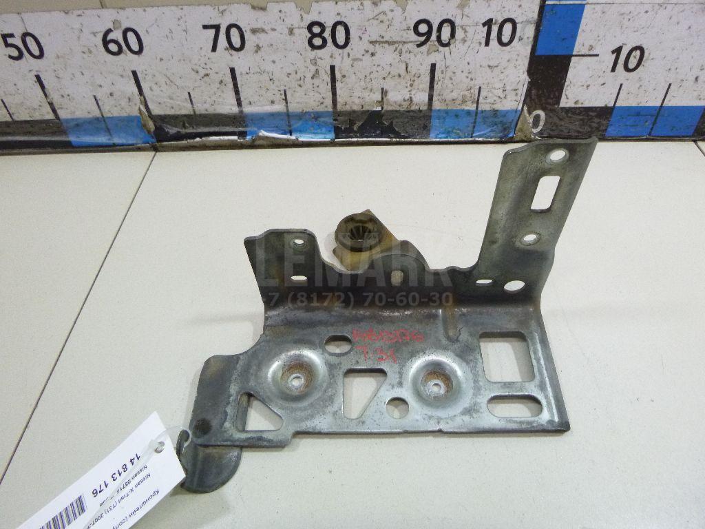 Кронштейн (сопут. товар) 23714JD20B Nissan