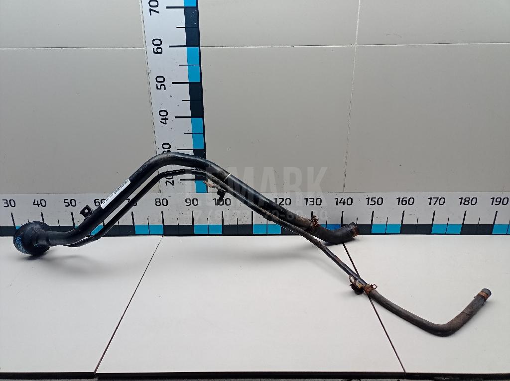 Горловина топливного бака 17221JG700 Nissan