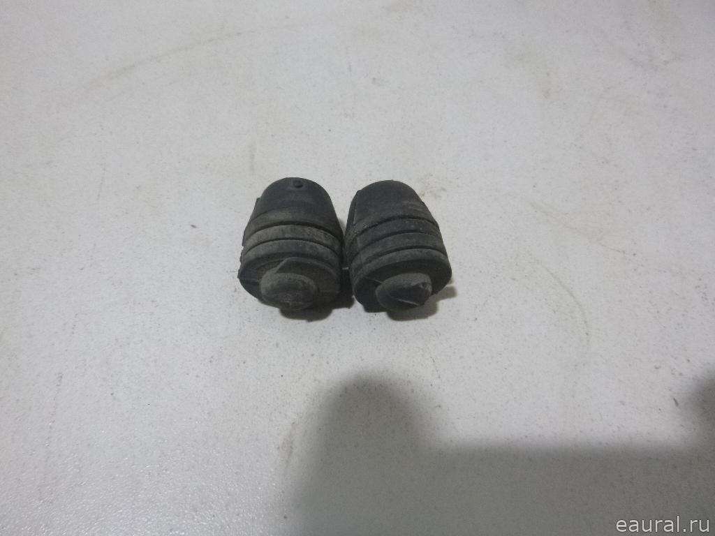 Отбойник капота