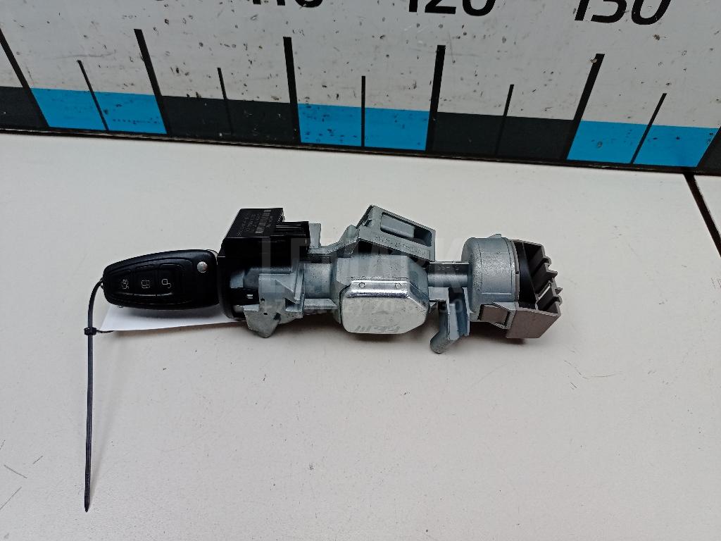 Замок зажигания 1681167 Ford