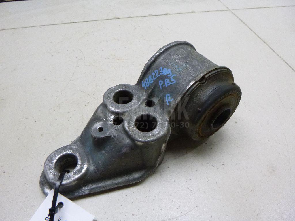 Сайлентблок задней балки правый 4B0501522E VAG