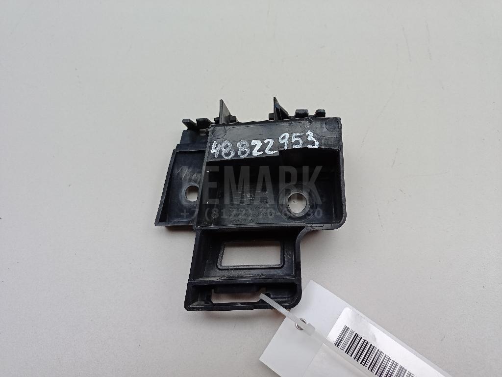 Направляющая заднего бампера правая 5K6807394A VAG