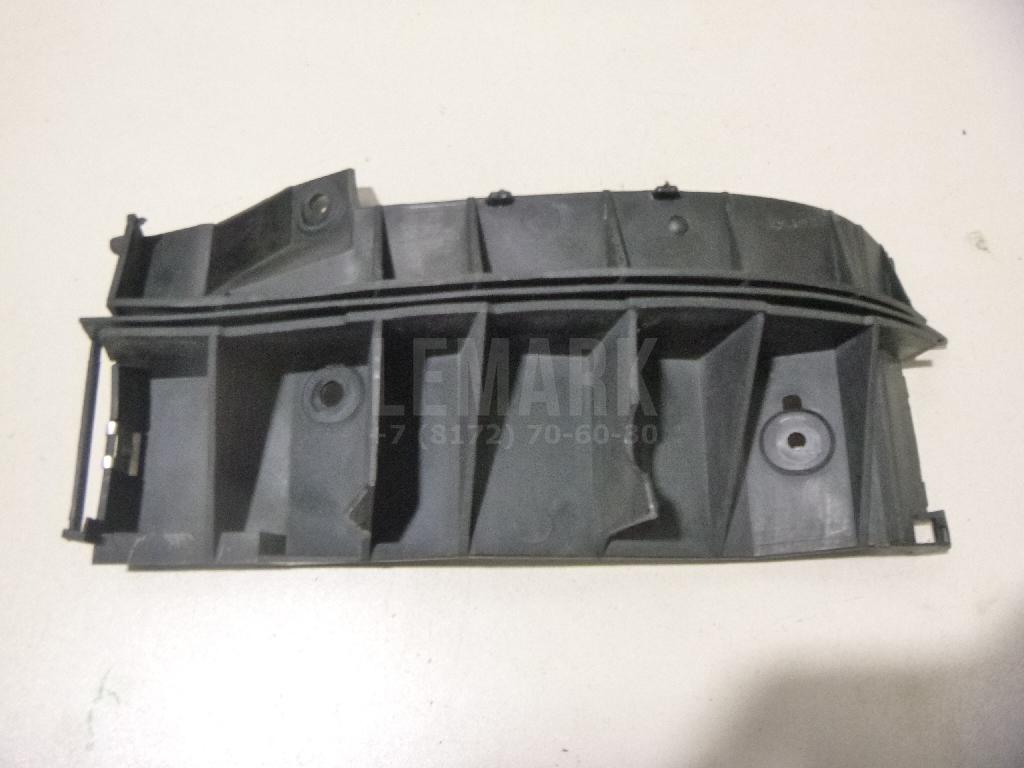 Направляющая заднего бампера левая для  BMW X3 E83 2004-2010
