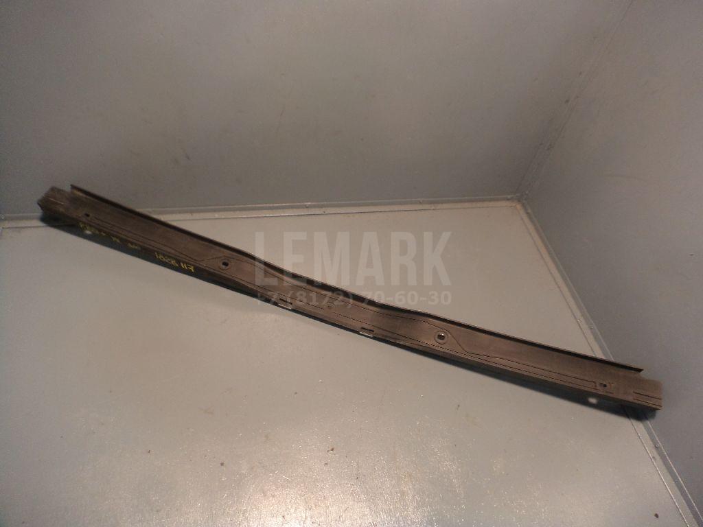 Направляющая заднего бампера 3B9807863B VAG