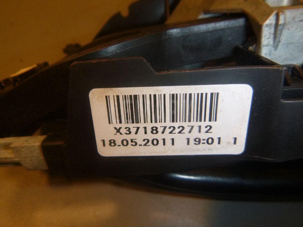 Ручка двери задней наружная левая для  BMW X5 E70 2007-2013