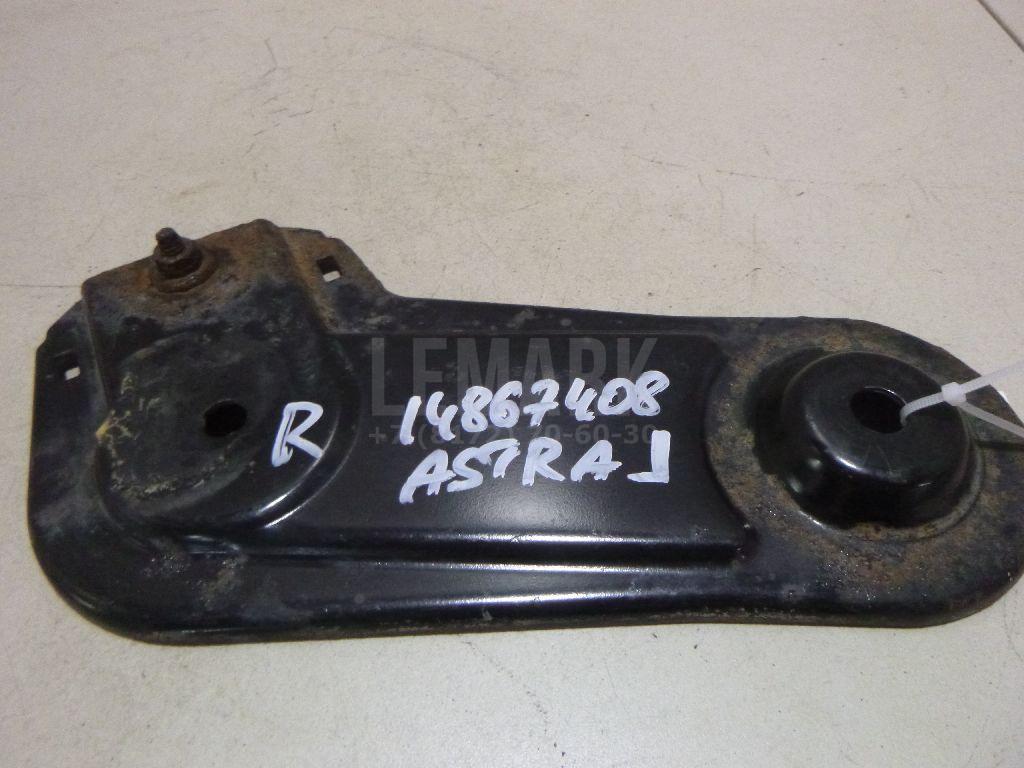 Кронштейн (п.п.к.) 13266388 GM