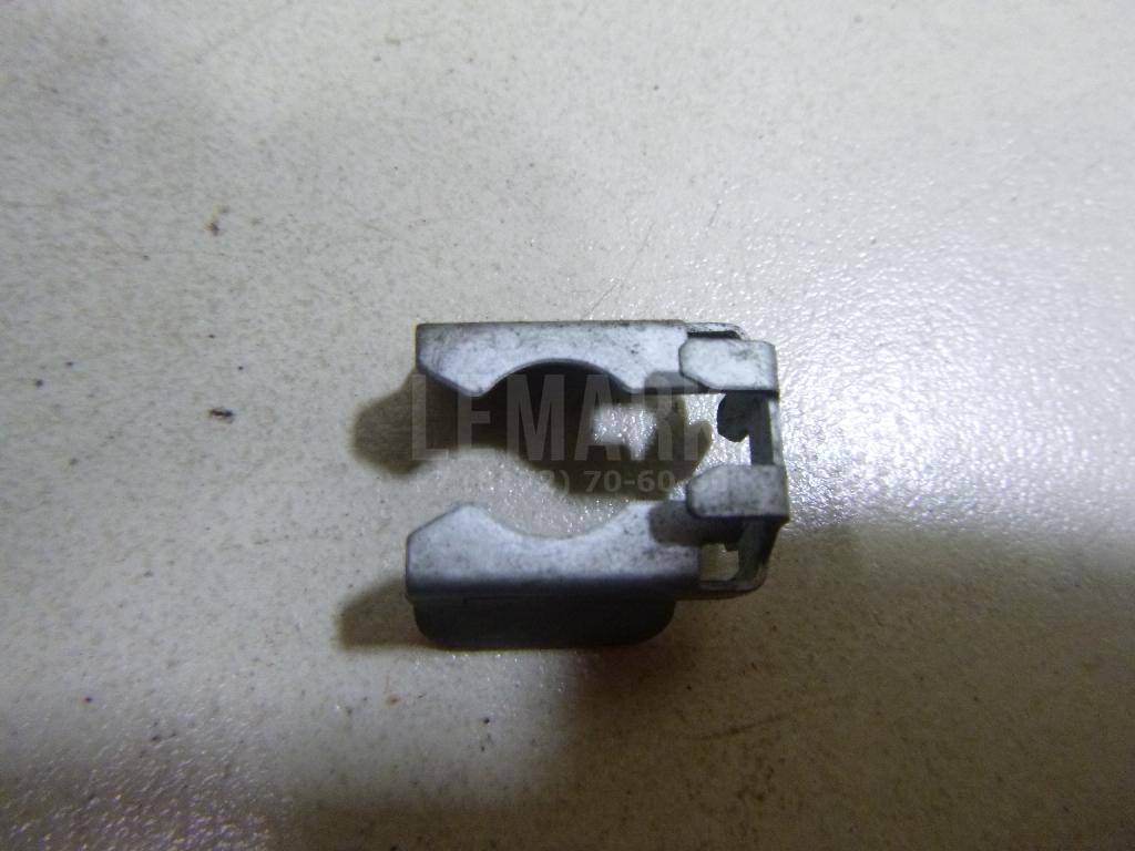 Крепеж форсунки 90570951 GM