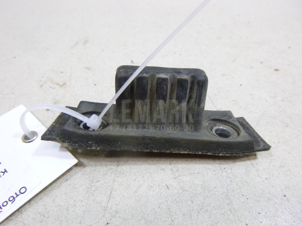 Отбойник крышки багажника 817392E000 Hyundai-Kia
