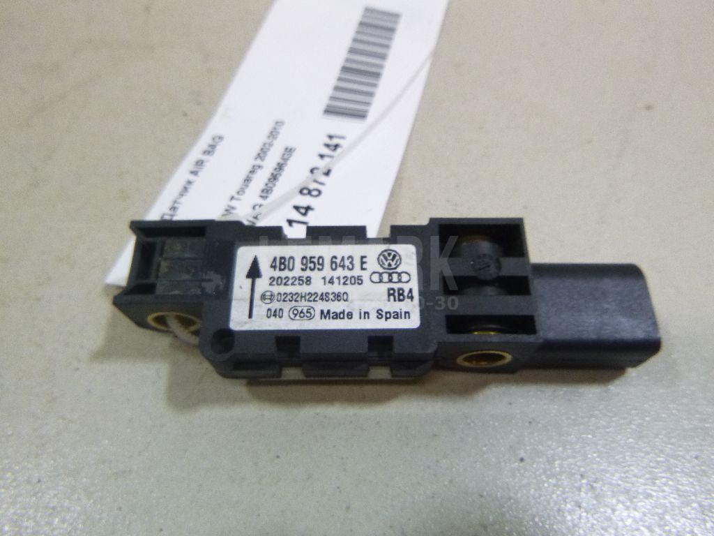 Датчик AIR BAG 4B0959643E VAG