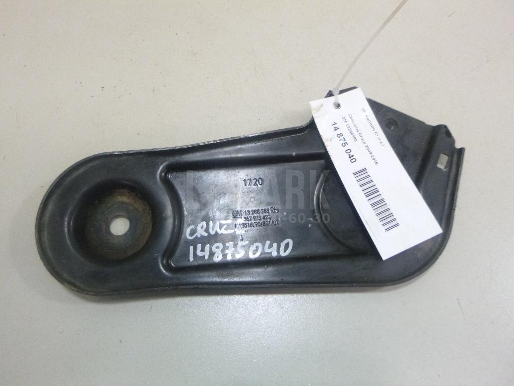 Кронштейн (п.п.к.) 13266388 GM