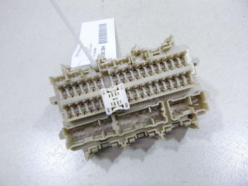 Блок предохранителей 243504EB0A Nissan