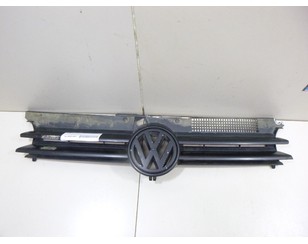 Решетка радиатора для VW Golf IV/Bora 1997-2005 б/у состояние удовлетворительное