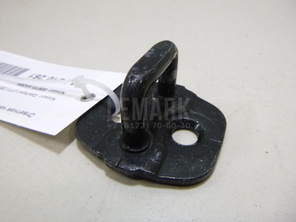 Ответная часть замка двери 80570AA20A Nissan
