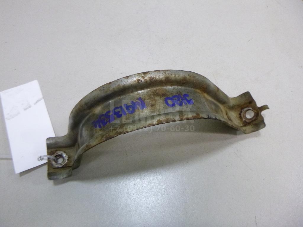 Кронштейн глушителя 1754831011 Toyota