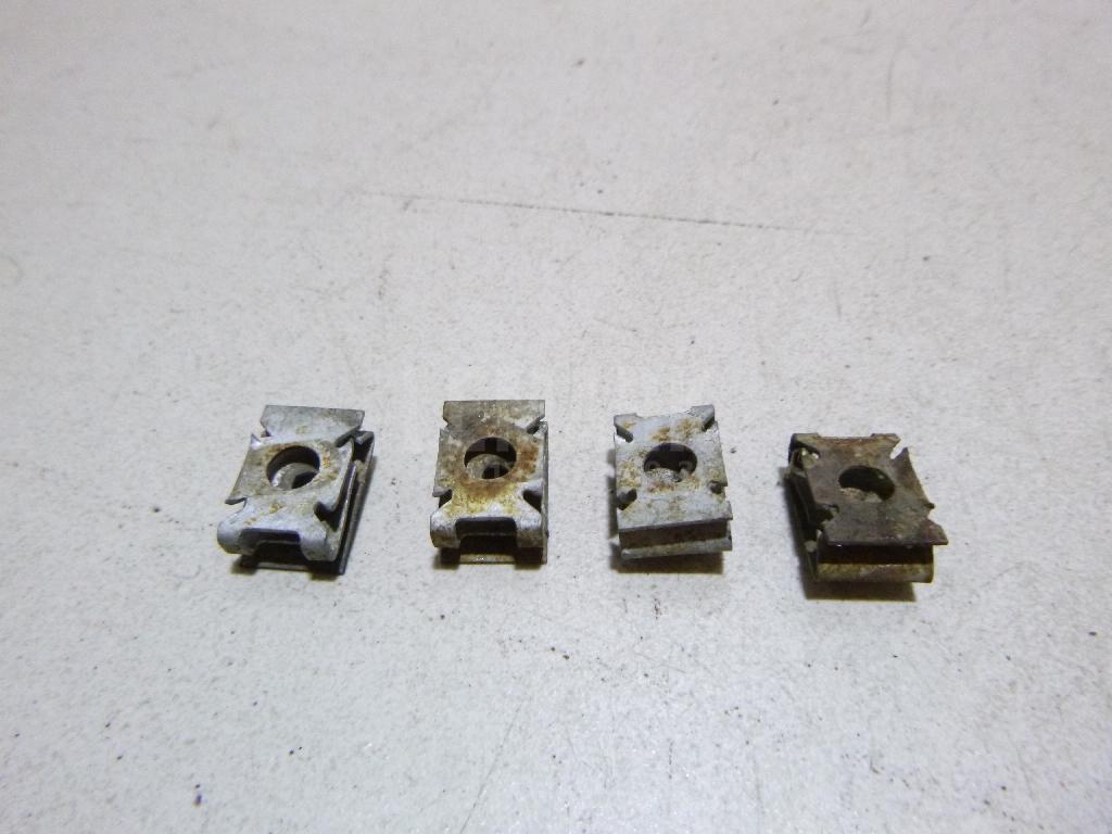 Скоба крепежная N10327102 VAG