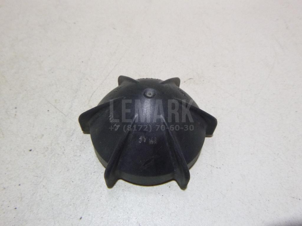 Пыльник гайки заднего амортизатора 6R0512135 VAG