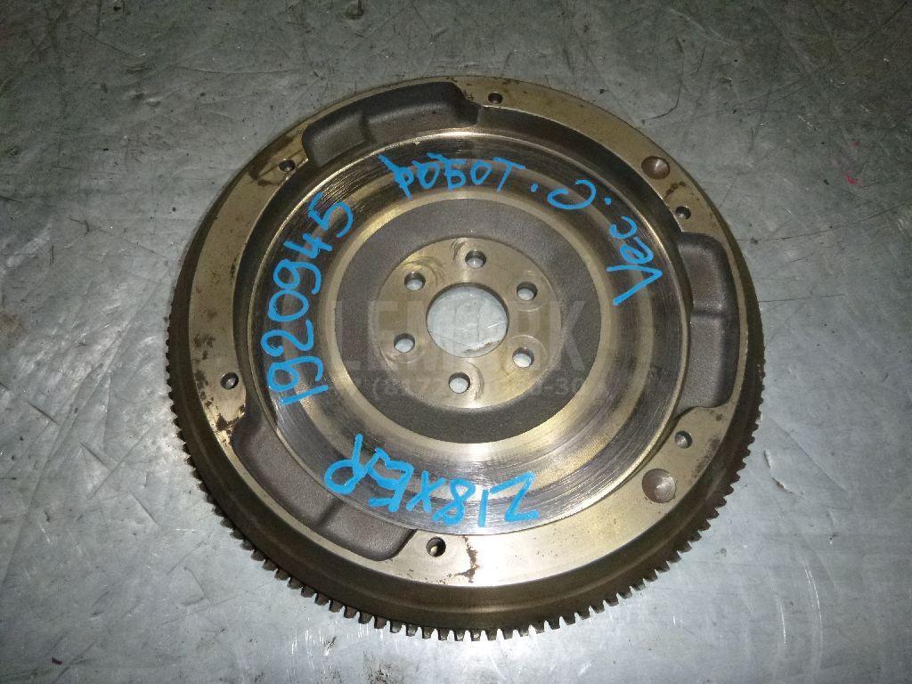 Маховик 5616016 GM