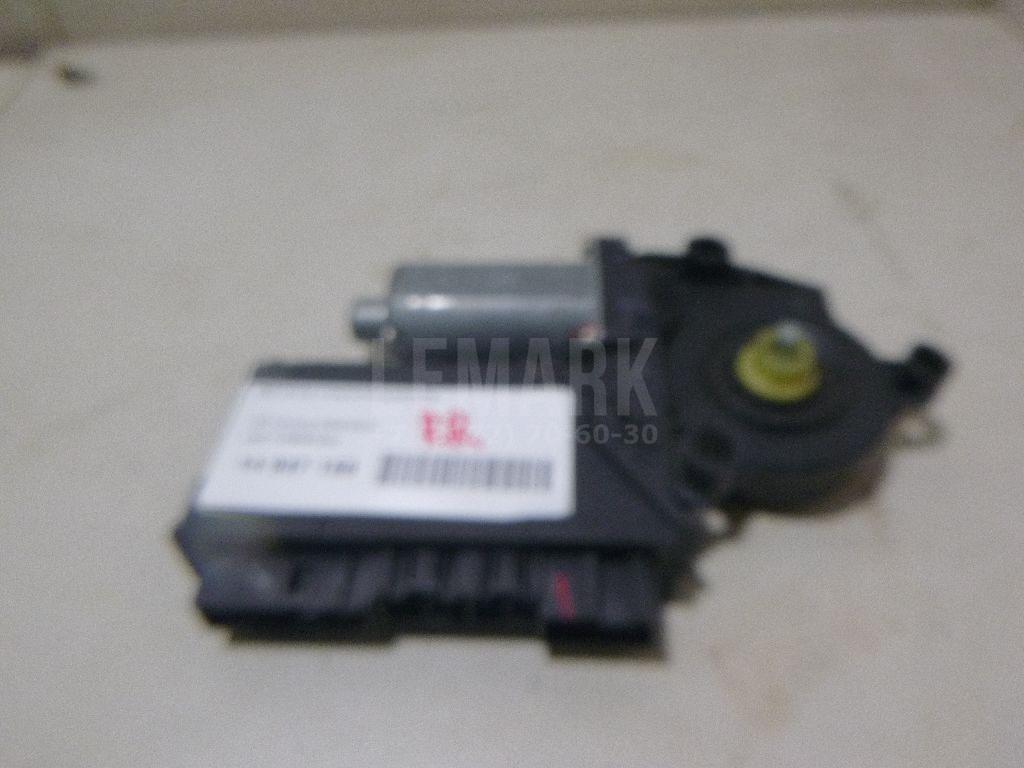 Моторчик стеклоподъемника 7L0959704D VAG