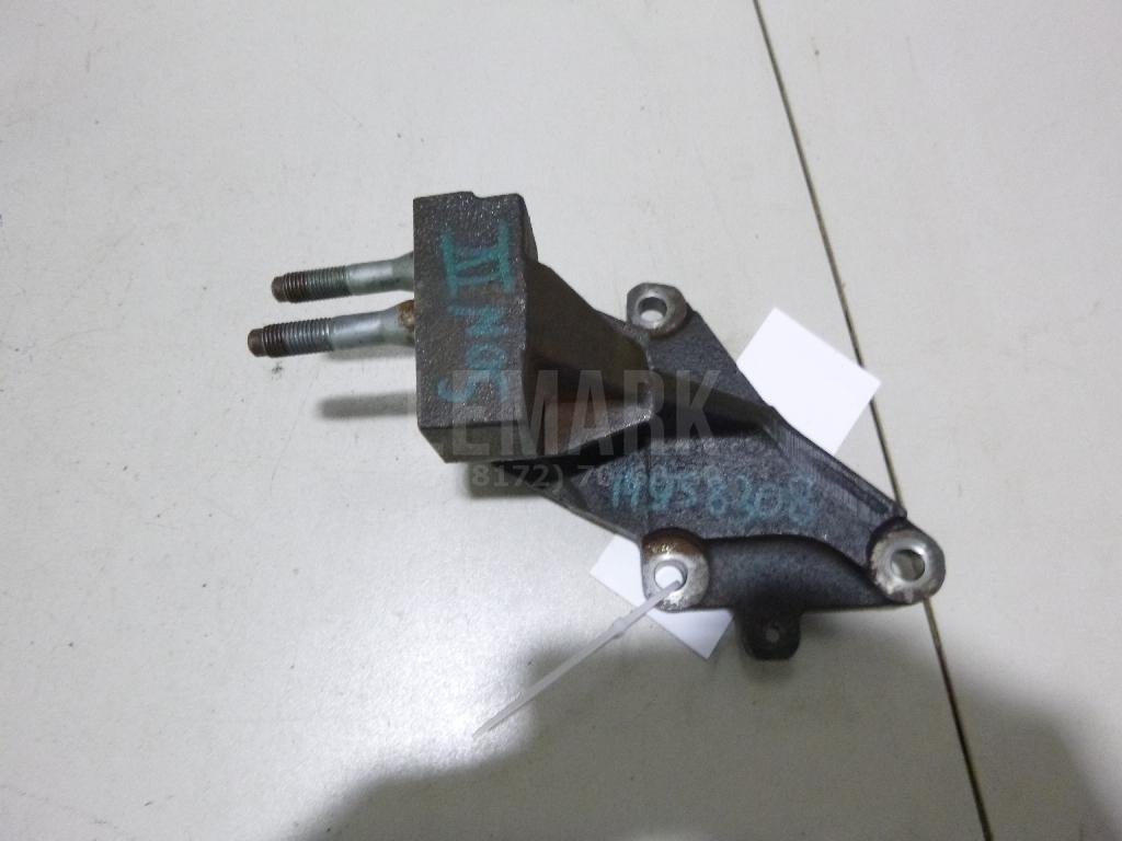 Кронштейн двигателя правый 2167023511 Hyundai-Kia