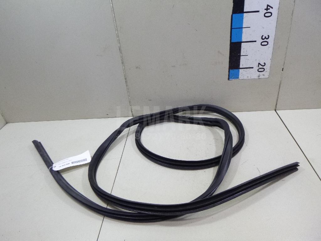 Уплотнитель (внутри) 76924HY80A Nissan